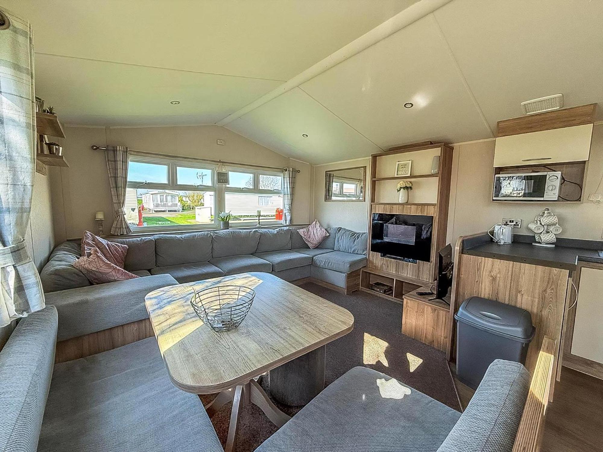 8 Berth Caravan For Hire At St Osyth Beach Ref 28047R Clacton-on-Sea Εξωτερικό φωτογραφία